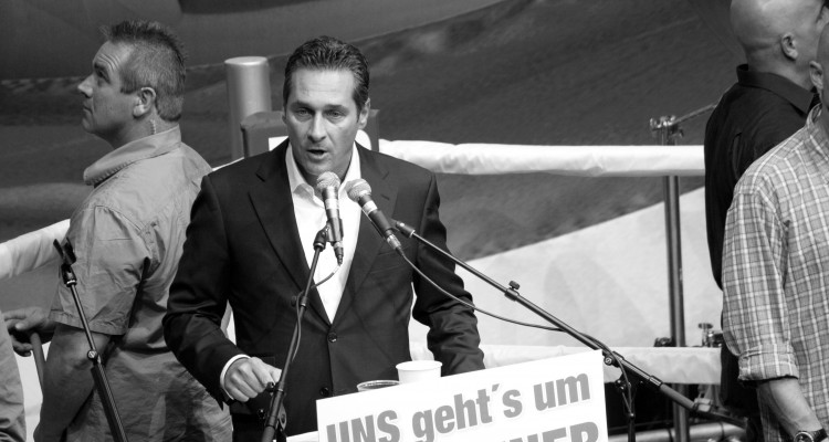 Strache
