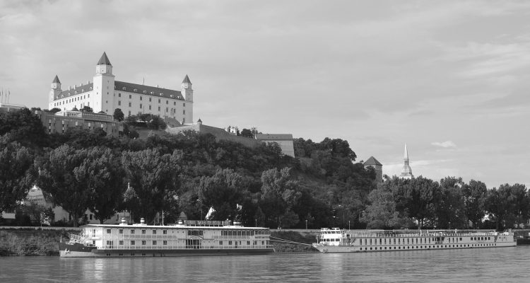 bratislava-1509879_1920